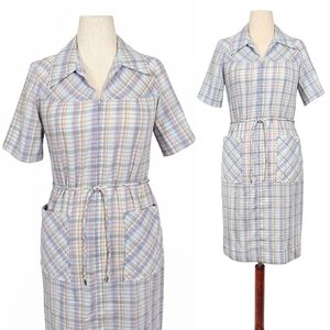 1970s Vintage Dress 70s Duster Plaid House Coat Shirtwaist Size M Medium Pockets